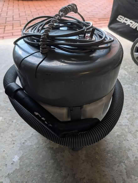 Photo of free Wet Dry Vacuum Cleaner (Medbourne MK5) #3