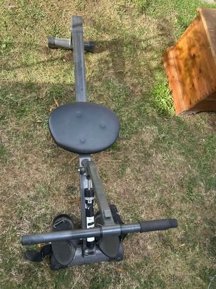 Photo of free Rowing machine (CH61) #1