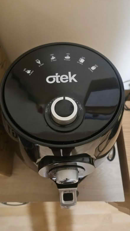 Photo of free Air Fryer Otek 4.5L - not working (North Ealing/ West Acton W5) #2