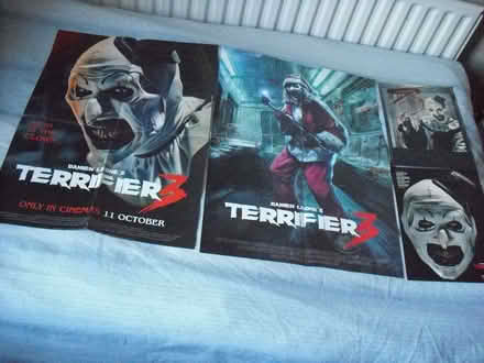 Photo of free 2 Double Sided Terrifier 3 Movie posters, card art and mask (Grange Court E10) #1