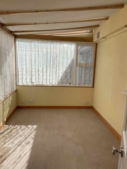 Photo of free Carpet (Sutton Hill TF7) #1