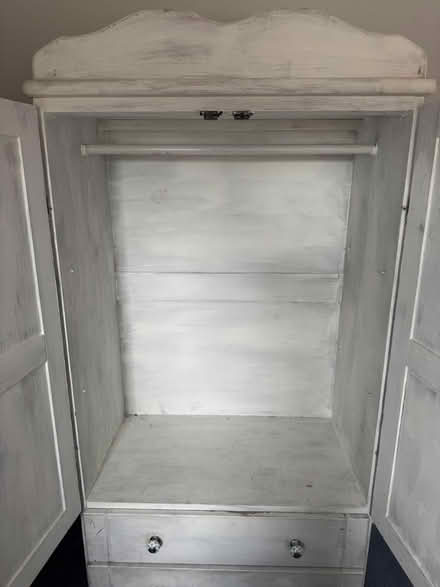 Photo of free WARDROBE with drawers (Billericay CM11) #2