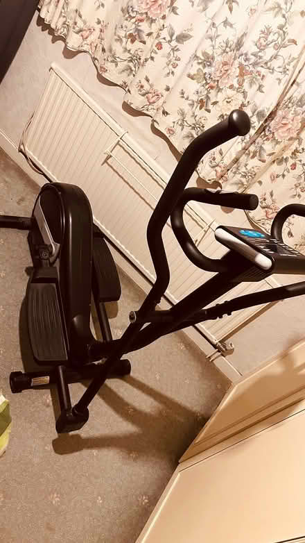 Photo of free roger black gold cross trainer—ha6 (Northwood HA6) #2