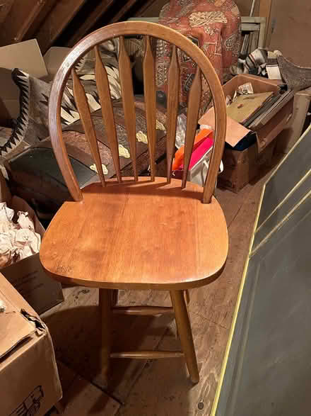 Photo of free Swivel Stool (Flower and Wayne Aves., SS) #1