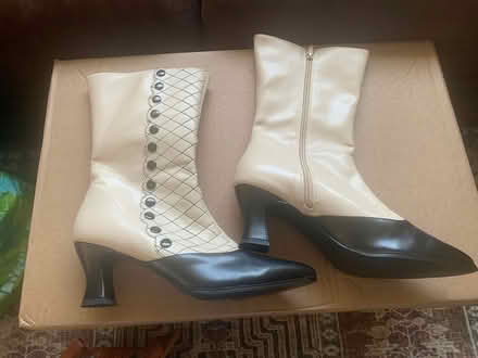 Photo of free Women size 9 (Narrow) (Paterson) #2