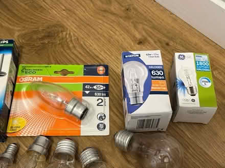 Photo of free Various lightbulbs (Beauchief S8) #4