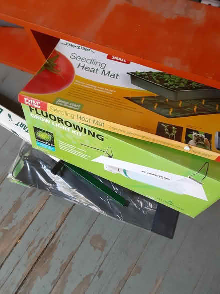 Photo of free Grow light, heat mat (Jamaica Plain) #1