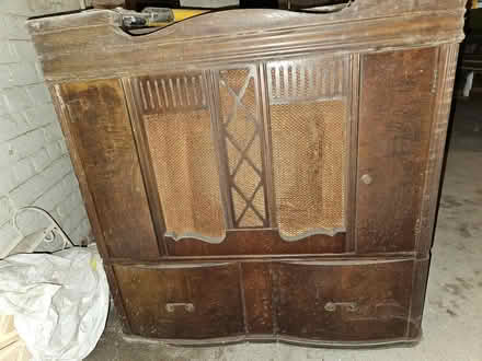 Photo of free Vintage radio? (East Orange) #1