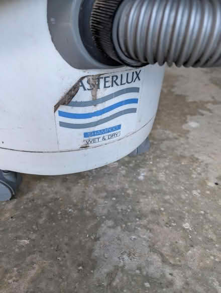 Photo of free Wet Dry Vacuum Cleaner (Medbourne MK5) #2