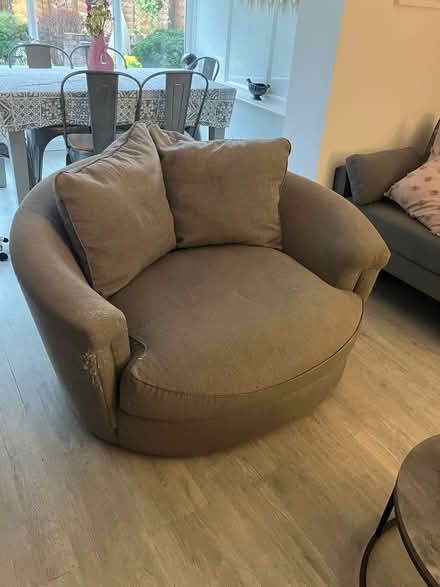 Photo of free Love seat (Hall Green B28) #1