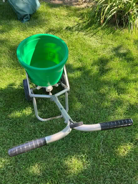 Photo of free working spreader (NE side of Lombard) #3