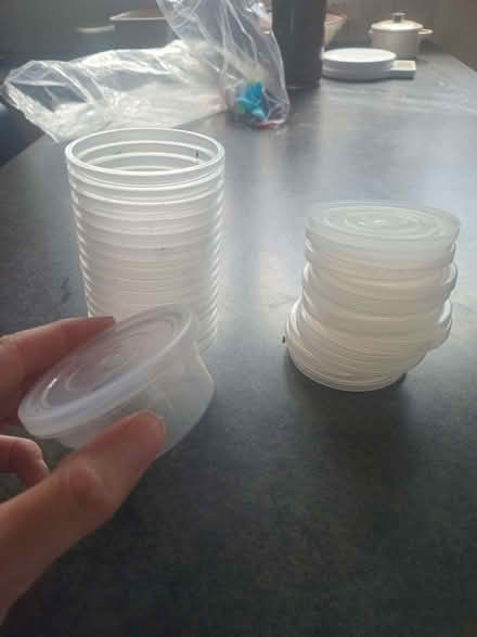 Photo of free 16 mini plastic pots with lids (Kennington OX1) #1