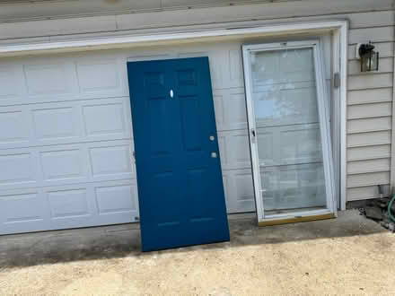 Photo of free 2 doors (Waldorf) #1