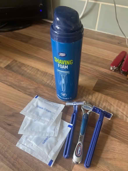 Photo of free Shaving set (Stanway, CO3) #1