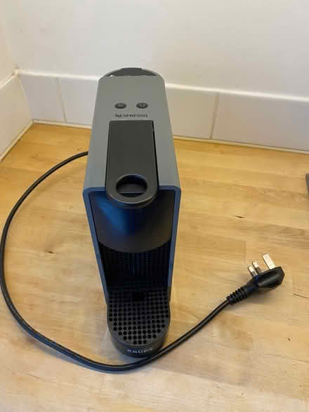 Photo of free Nespresso capsule coffee machine (Bh235bl) #4