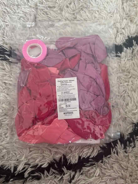 Photo of free 45pc pink balloon set (Croydon) #3