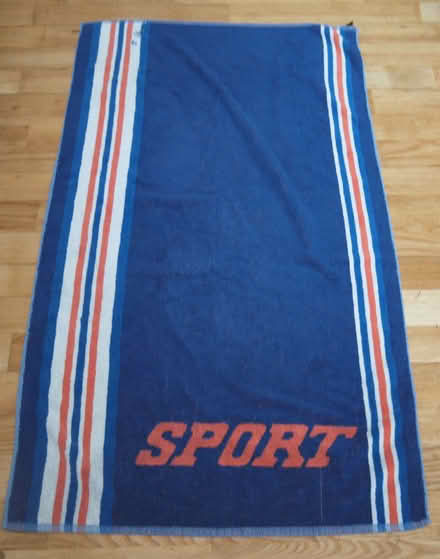Photo of free large sports towel (Oakwood LS8) #1