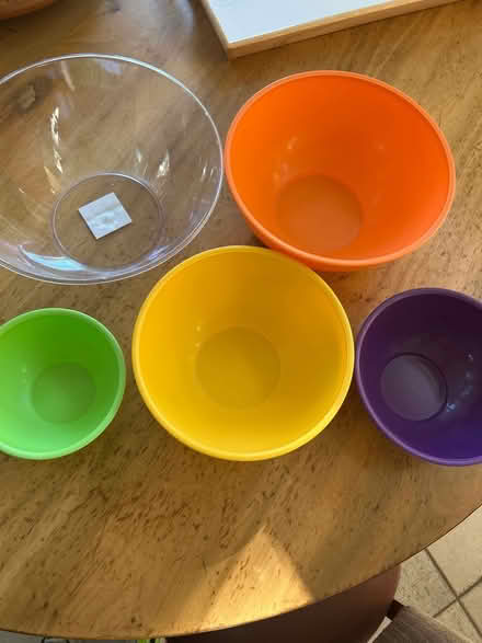Photo of free Set of lightweight plastic bowls (NW Evanston) #2