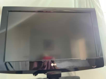 Photo of free LG TV 32” plus recorder (BH4. Alum Chine) #1