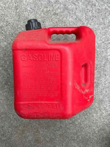 Photo of free 2 gallon plastic gas can (West Seattle) #1