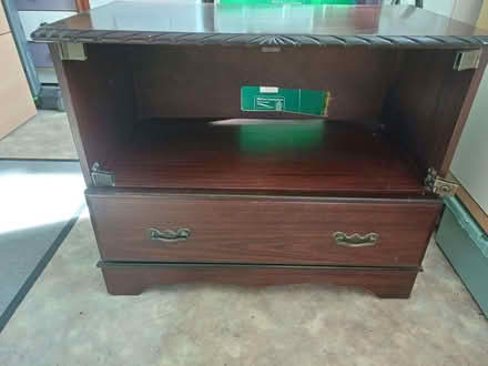 Photo of free TV Unit & table Base (Ettingshall WV4) #1