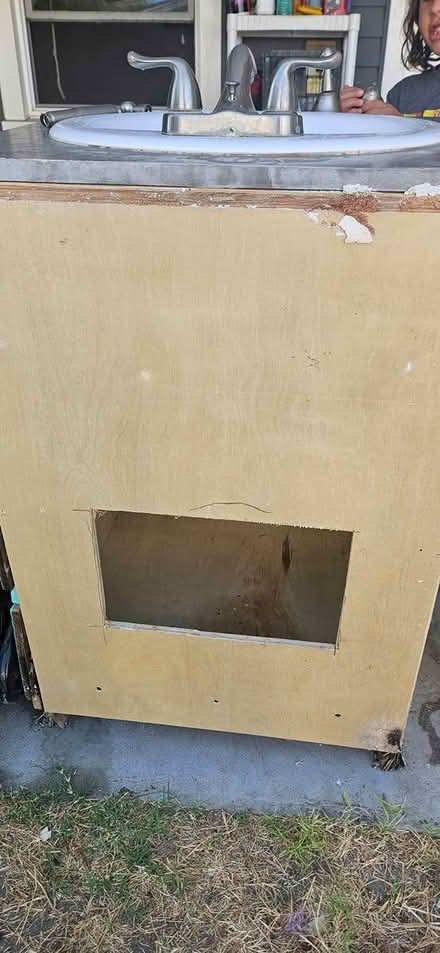 Photo of free Sink & Counter (Vista) #3