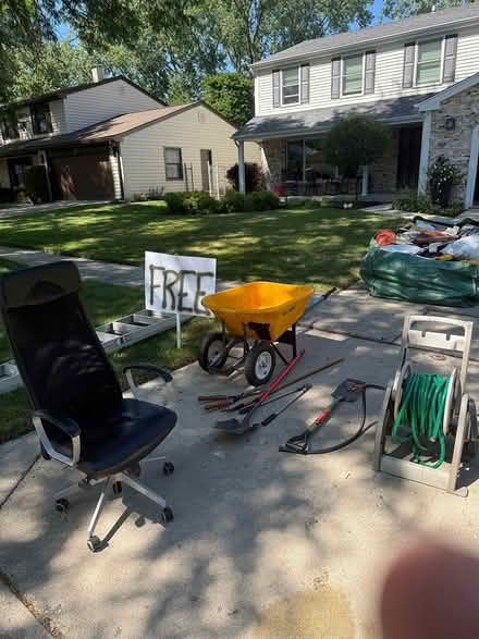 Photo of free stuff (Mill Creek) #1