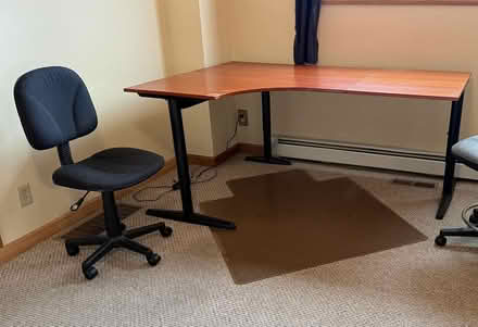 Photo of free Desk & chair (Cudahy) #1