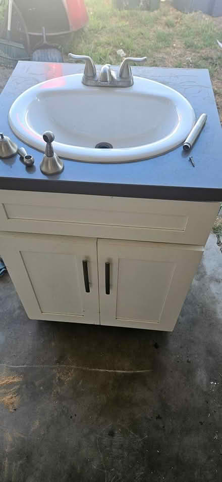 Photo of free Sink & Counter (Vista) #1