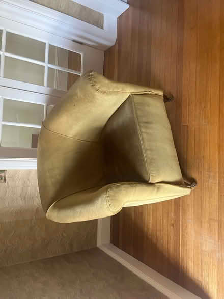 Photo of free Small Sofa (New Malden KT3) #2