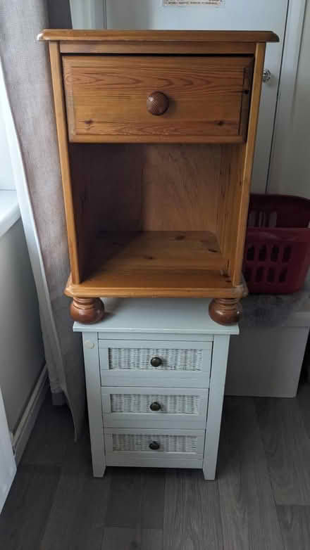 Photo of free bedside cabinets, can be separated (Liss) #1
