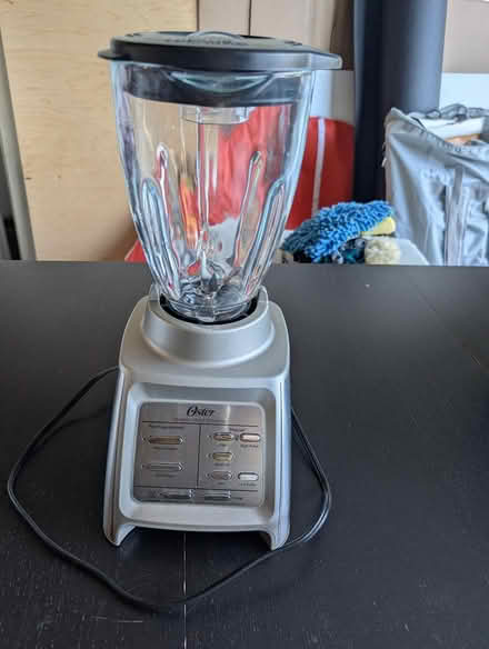 Photo of free Oster Blender (Aloha) #1