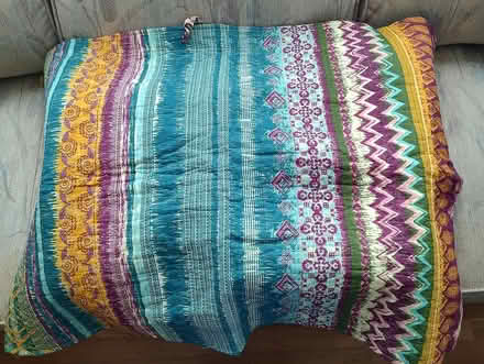 Photo of free Heavy quilted bedspread ((south) Central Park - Denver) #4