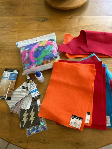 Photo of free Miscellaneous craft supplies (NW Evanston) #1