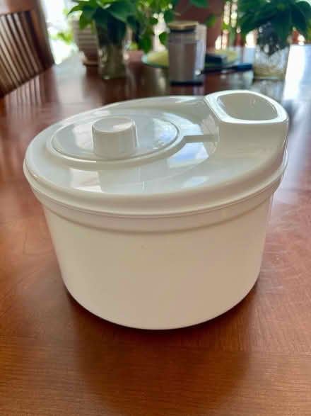 Photo of free Manual Salad Spinner (Big Bethel/Saunders HPT) #1