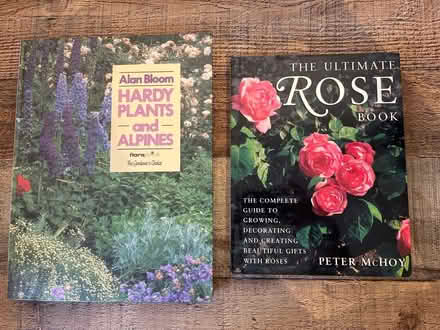 Photo of free Gardening books (Goffs Oak EN7) #1