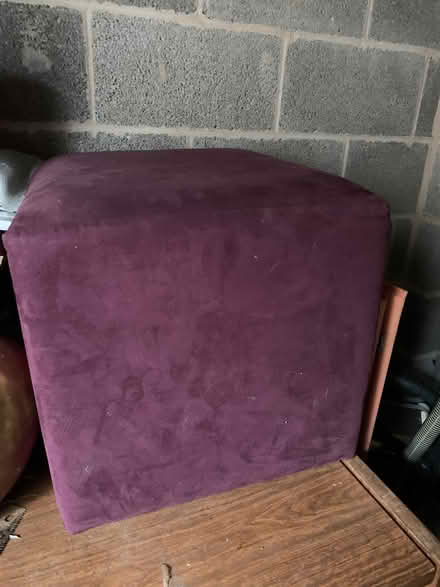 Photo of free chair & 2 ottomans (Stratford-upon-Avon CV37) #3