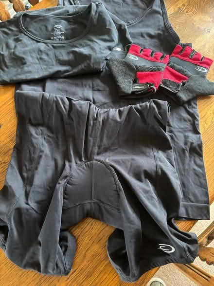 Photo of free Cycling Clothes (Hornby LA2) #1