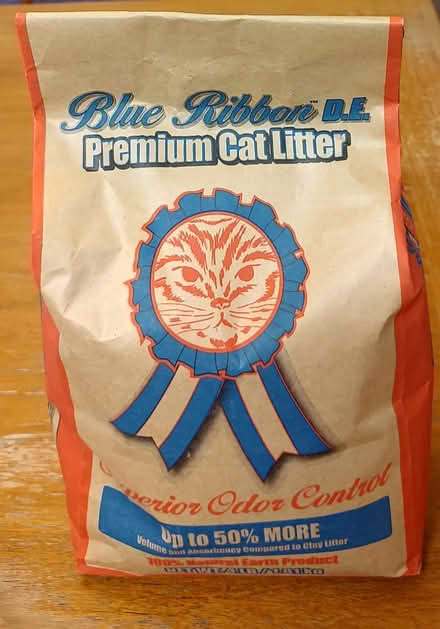 Photo of free Kitty litter, unopened bag ((south) Central Park - Denver) #1