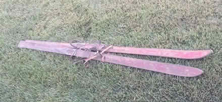 Photo of free wooden skis #1