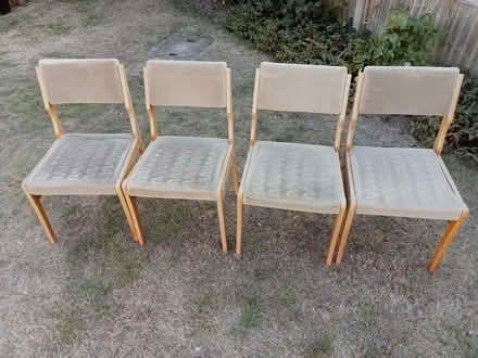 Photo of free Kitchen table & 4 chairs (Woodley RG5) #2