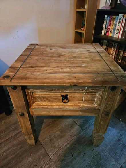 Photo of free Corona style table (Whitfield DD4) #1