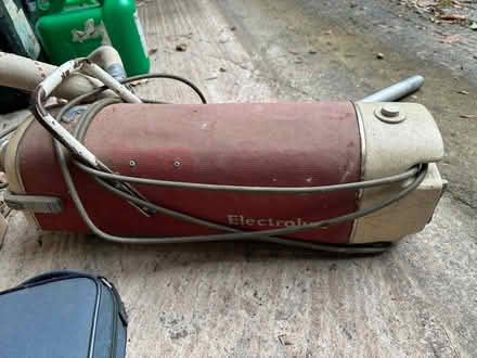 Photo of free Working Vintage Electrolux Vacuum Cleaner. Needs TLC! (Storridge WR13) #1