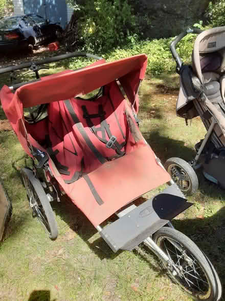 Photo of free Doucle6 jogging stroller (Jamaica Plain) #1