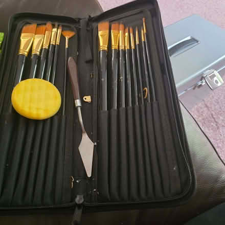 Photo of free Art painting brushes set in case plus odd brushes (Clive Vale TN35) #1
