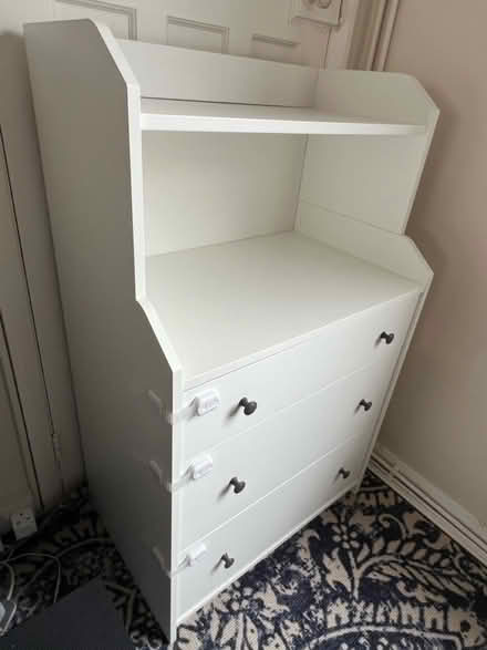 Photo of free IKEA Draws (Twickenham TW2) #2
