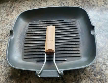 Photo of free Cast Iron Grill Pan (BT10) #2