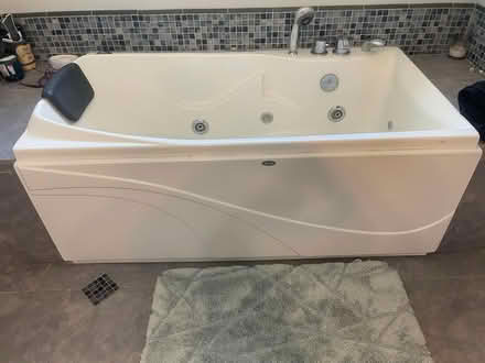 Photo of free Whirlpool bathtub (North Los Altos) #2