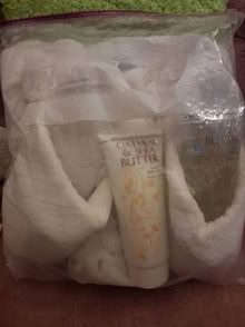 Photo of free Ladies' White Terry Bathrobe Set (Upper Bronx NE/Lower Yonkers) #1