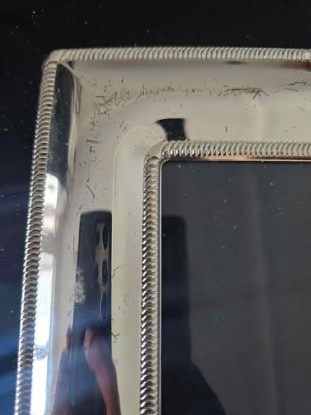 Photo of free Silver photo frame (IG6 3s) #4